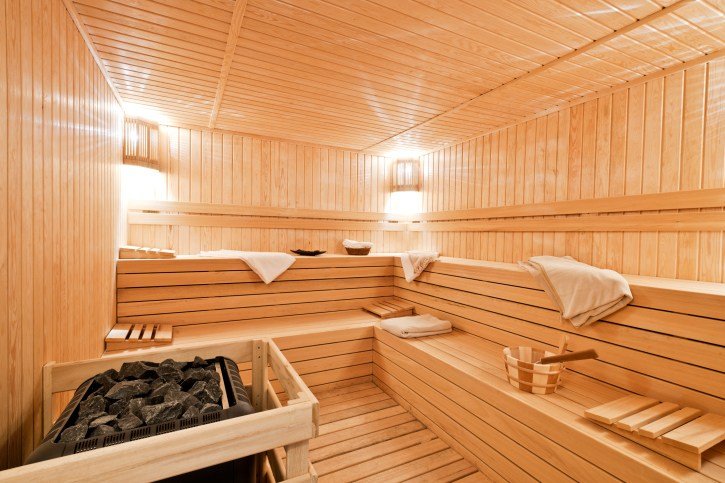 Some Health Benefits of Sitting in Sauna