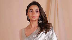 Alia Bhatt Profile, Age, Height, Wiki, Family, Affairs, Biography