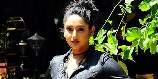 Ragini Dwivedi Profile, Age, Weight, Family, Affairs, Biography