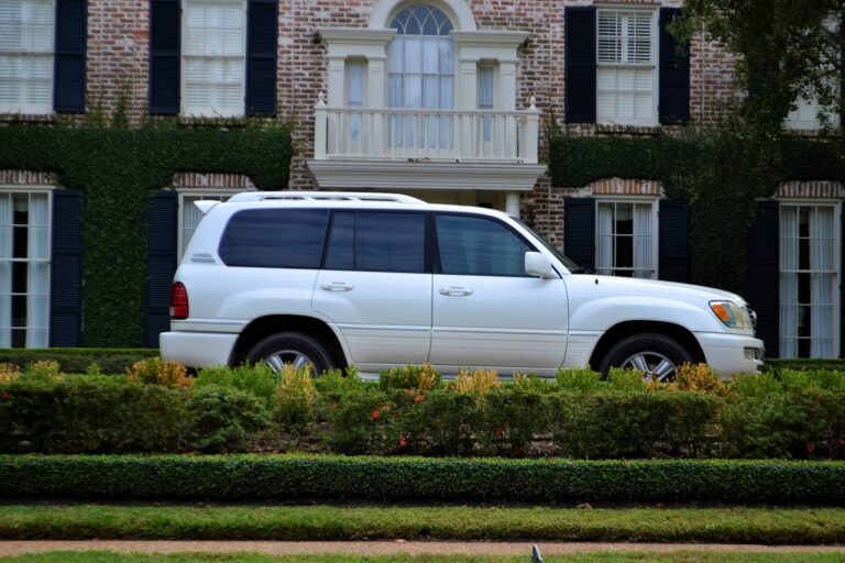 5 Easy Ways to Reduce Your Car Expenses 5 Easy Ways to Reduce Your Car Expenses