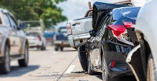 Intersection Collisions in Houston: When to Consult a Car Accident Lawyer