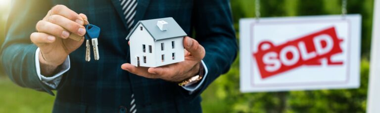 Advantages of Pursuing a Real Estate License Florida Online Course